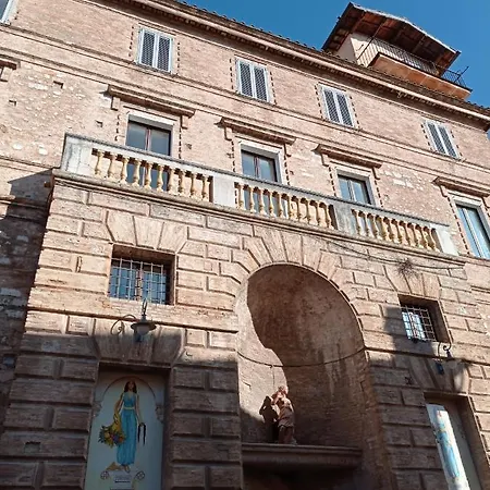 Palazzo Natalini ホテル 2*