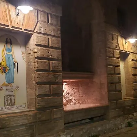 Palazzo Natalini 2* Trevi