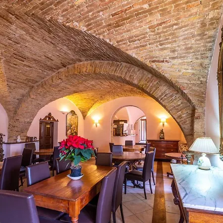 Palazzo Natalini 2* Trevi