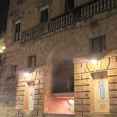 Palazzo Natalini Trevi