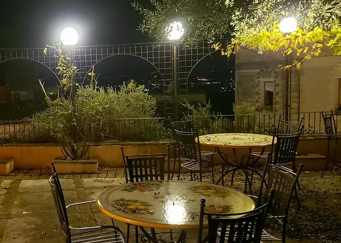 Palazzo Natalini 2* Trevi